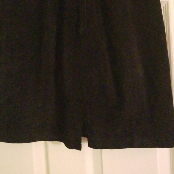 Skirt - Picture 3 of 4